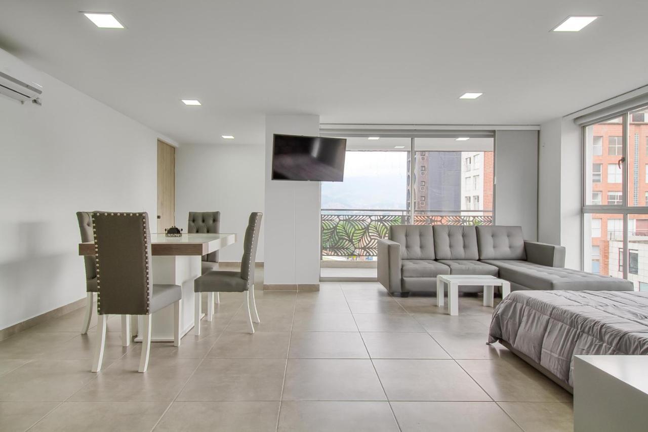 Camelot Apartahotel Medellin Exterior photo