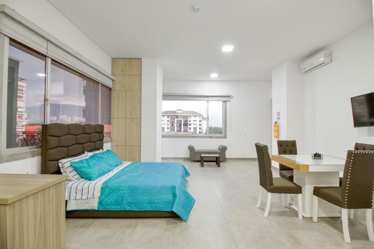 Camelot Apartahotel Medellin Exterior photo